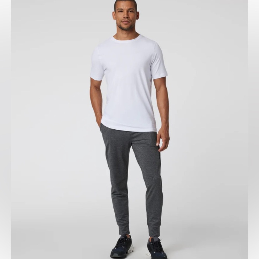 Vuori Men’s Sunday Performance Joggers Grey Large